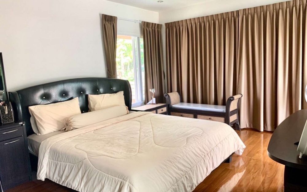 ขายบ้าน Pool Villa 2 ชั้น 3 ห้องนอน 3 ห้องน้ำ พัทยาเหนือ ติดทะเล (2)