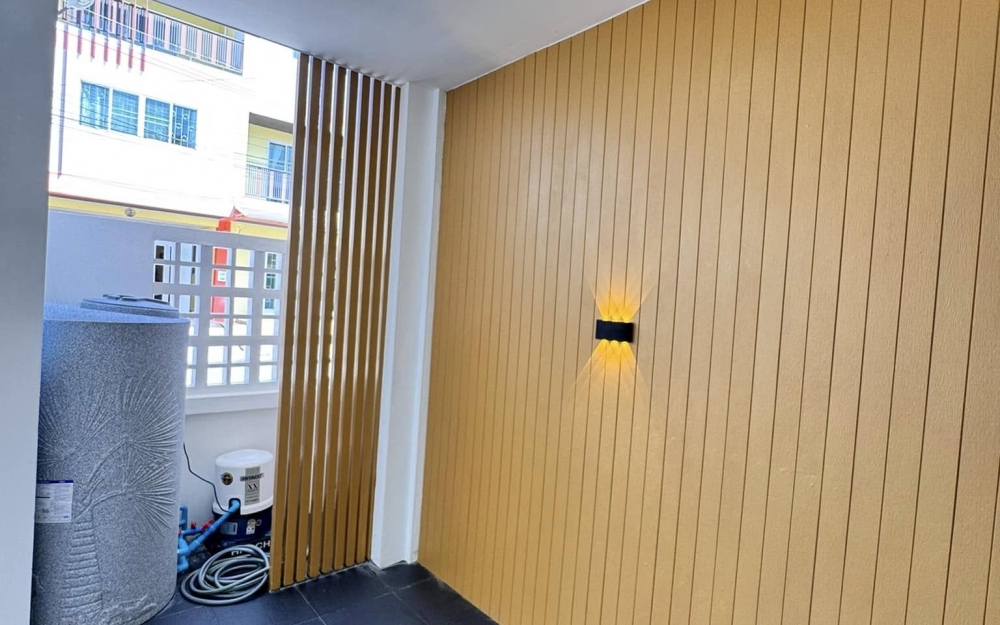 ขายทาวน์โฮม 2 ห้องนอน 1 ห้องน้ำ พัทยาติดสุขุมวิท (2)