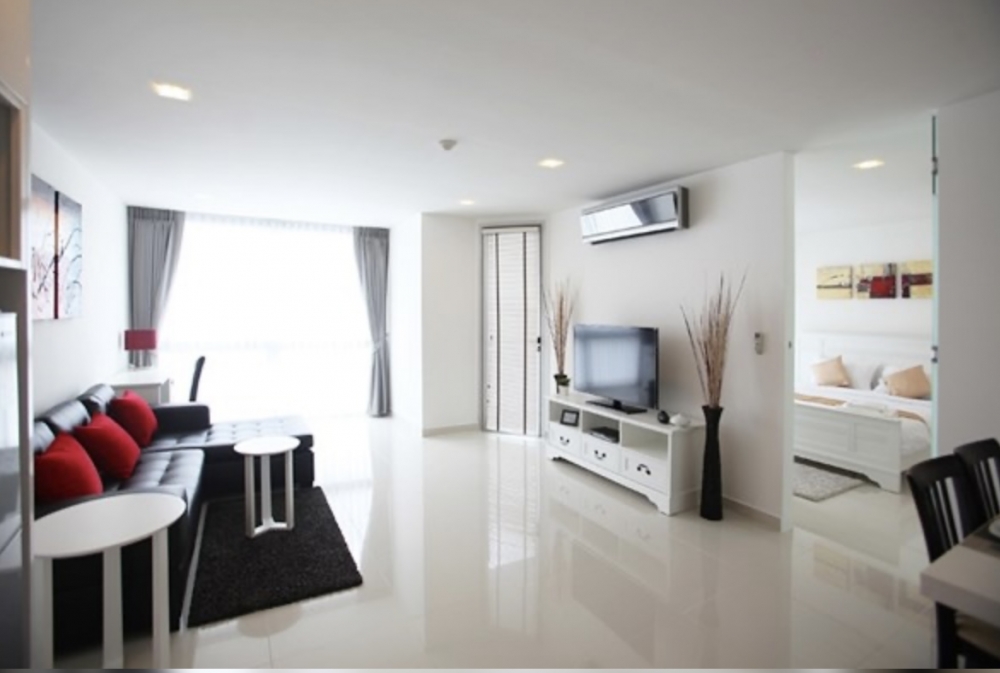 ขาย Club Royal Wongamat คลับ รอยัล วงศ์อมาตย์ 1 ห้องนอน วิวสระ (2)