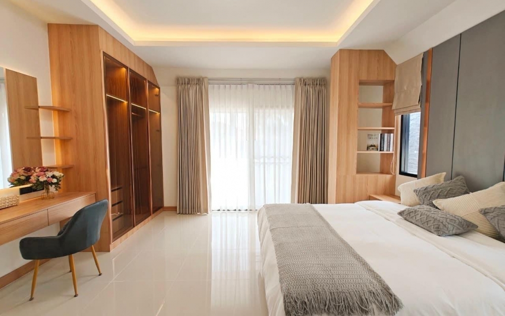 ขายบ้าน Pool Villa 4 ห้องนอน 3 ห้องน้ำ สยามคันทรีคลับ