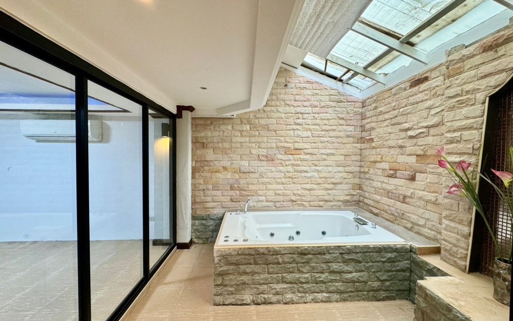 ขาย บ้าน 4 ชั้น 8 ห้องนอน 7 ห้องน้ำ จอมเทียน (2)