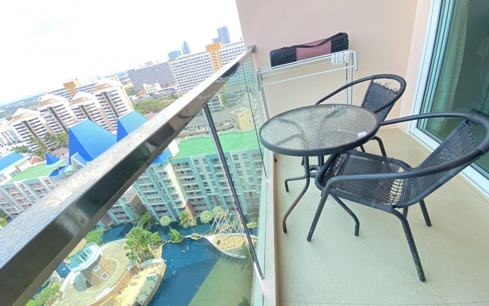 ขาย Grande Caribbean Pattaya แกรนด์ แคริบเบียน พัทยา 1 ห้องนอน วิวสระ (2)