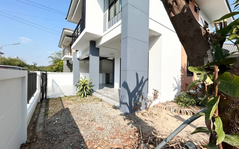 ขายบ้านแฝด 2 ชั้น 3 ห้องนอน 3 ห้องน้ำ บึงวรกิจ (1)