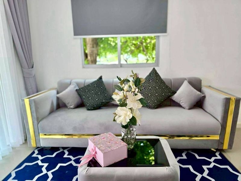 ขาย ทาวน์โฮม 2 ชั้น 3 ห้องนอน 2 ห้องน้ำ เขาน้อย