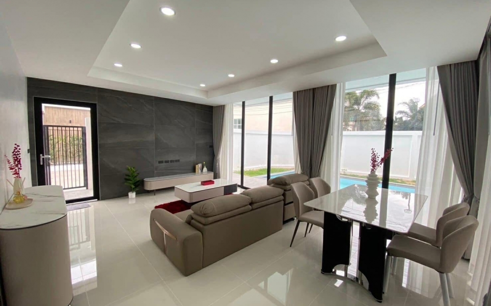 ให้เช่าพูลวิลล่า 3 ห้องนอน หนองปลาไหล