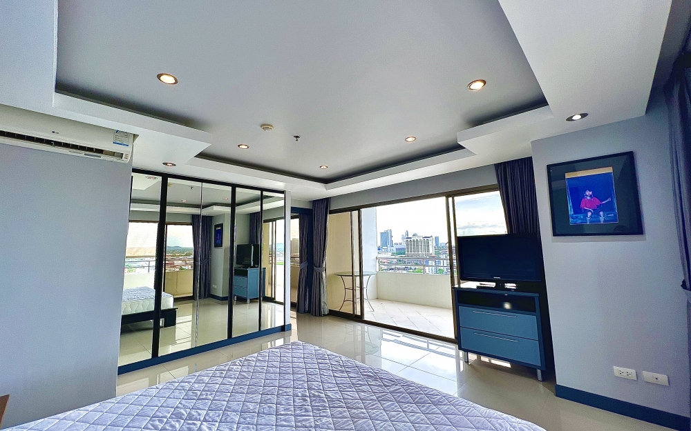 ขาย PKCP Tower Pattaya พีเคซีพี คอนโดมีเนียม พัทยา 3 ห้องนอน วิวสระ (2)