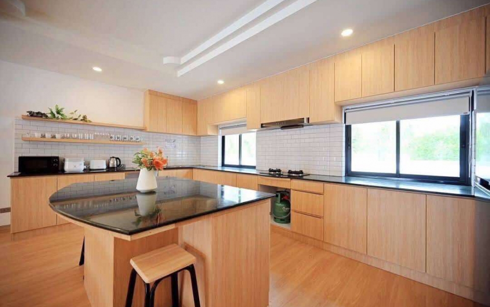 ขายพร้อมผู้เช่า Pool Villa 4 ห้องนอน ห้วยใหญ่ (3)