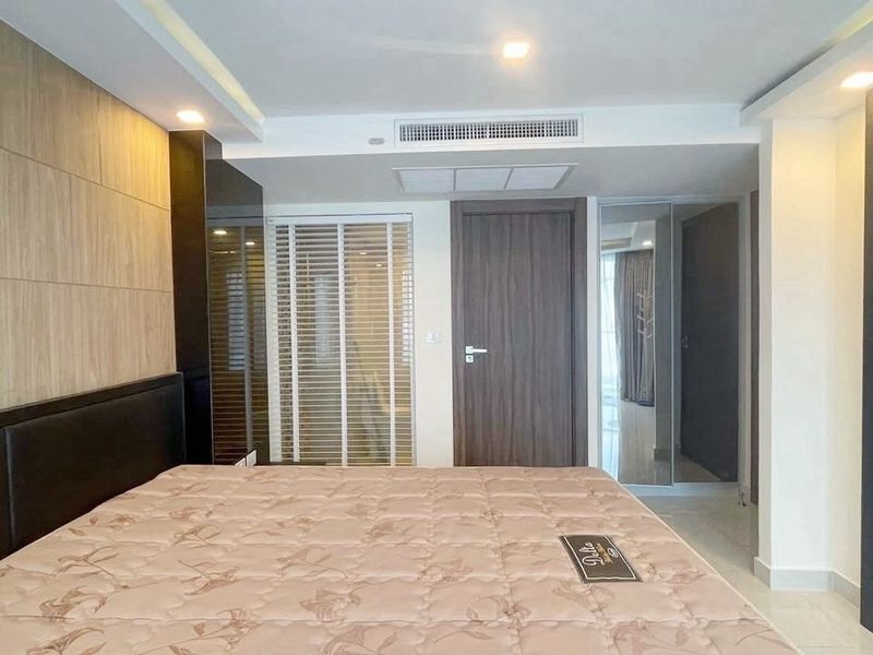 ขาย Grand Avenue Pattaya แกรนด์ อเวนิว พัทยา 1 ห้องนอน วิวสระ (2)