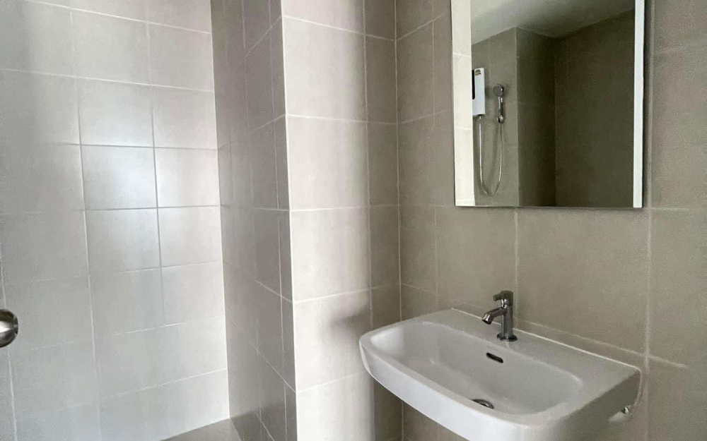 ปล่อยเช่ารายปี Vay Pothisan เวย์ โพธิสาร พัทยาเหนือ สตูดิโอ ชั้น 5 วิวเมือง