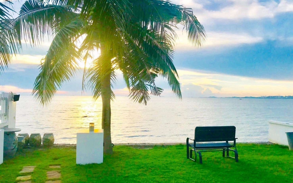 ขาย Pool Villa ติดทะเล 4 ห้องนอน 5 ห้องน้ำ