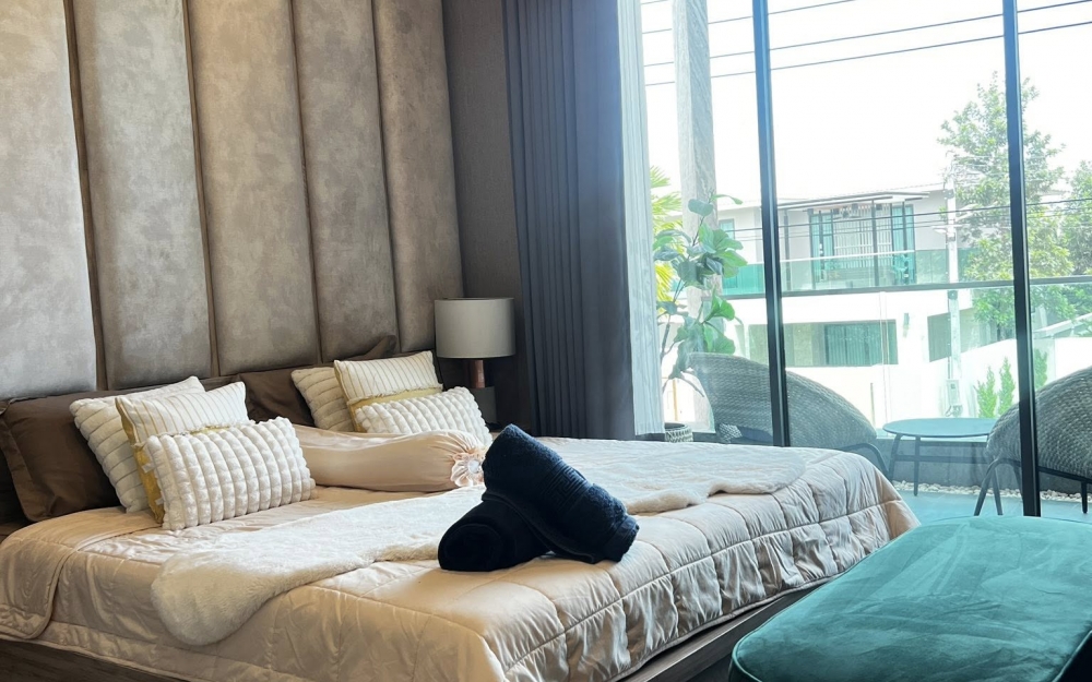 ขายพร้อมผู้เช่า Pool Villa 2 ชั้น 4 ห้องนอน 4 ห้องน้ำ ห้วยใหญ่ (2)