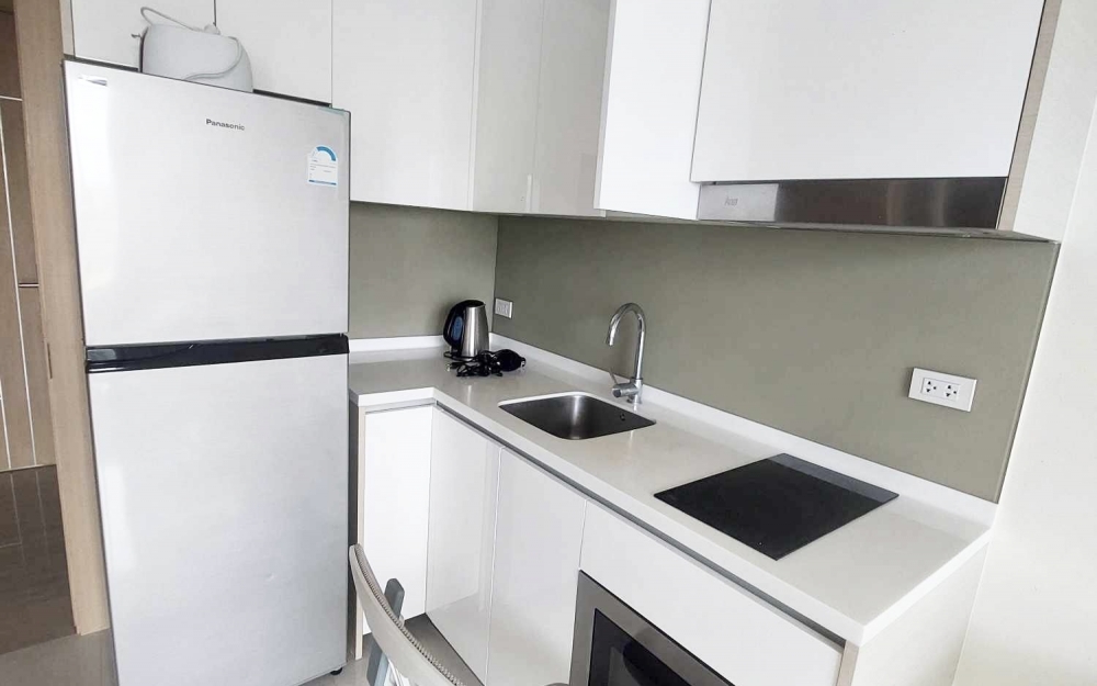 ปล่อยเช่ารายปี Riviera Jomtien ริเวียร่า 1 ห้องนอน ชั้น 23 วิวเมือง (ทำ Airbnb ได้)