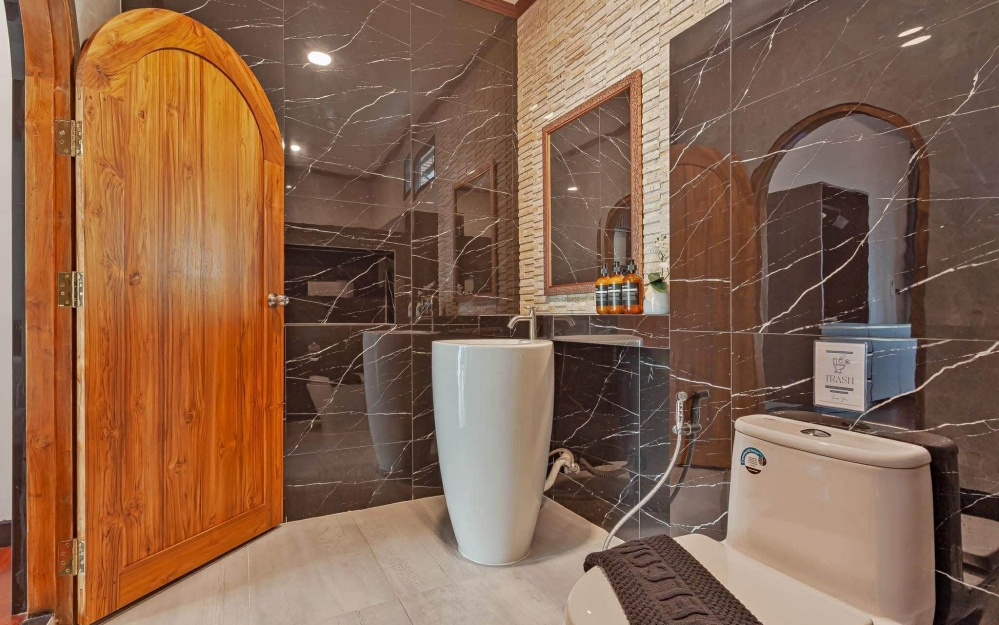 ให้เช่าพูลวิลล่า 5 ห้องนอน 6 ห้องน้ำ พัทยา