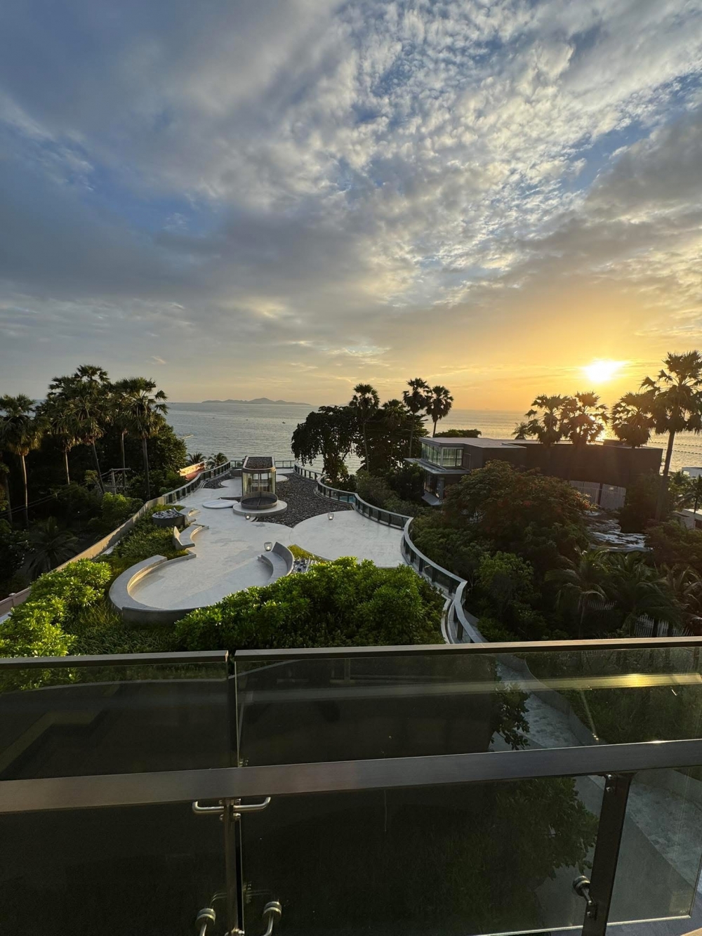 ปล่อยเช่า Arom Wongamat Studio วิวทะเล