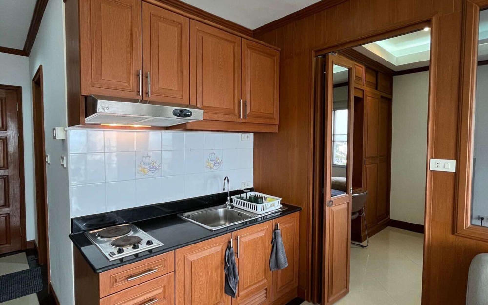 ปล่อยเช่ารายปี Rim Haad Condo Jomtien ริมหาด คอนโด จอมเทียน 1 ห้องนอน ชั้น 15 วิวทะเล