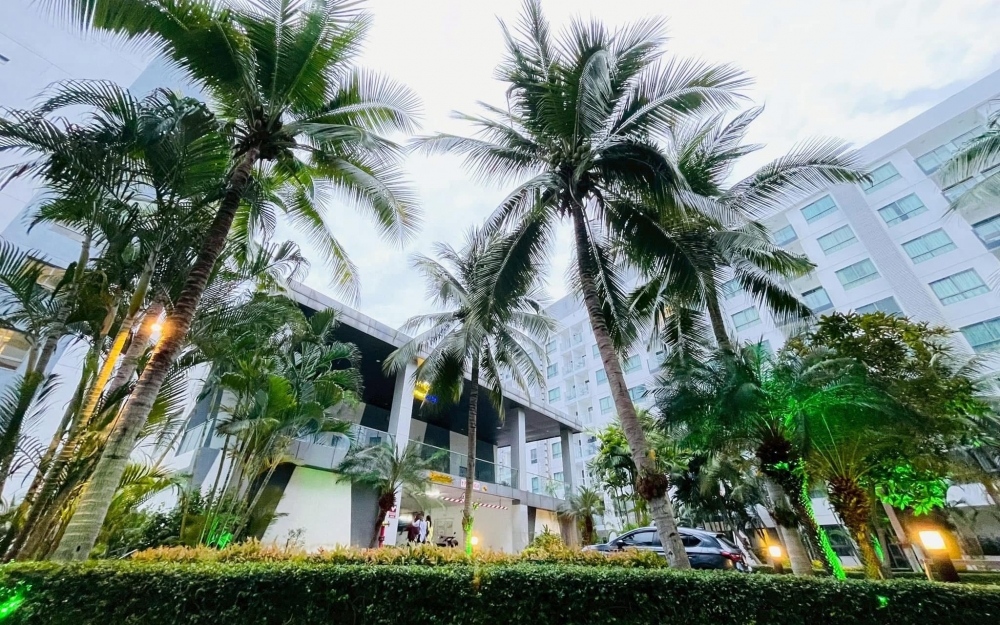 ขาย Arcadia Beach Resort Pattaya อะคาเดีย บีช รีสอร์ท พัทยา 1 ห้องนอน วิวสระ (2)