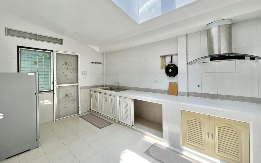 ปล่อยเช่าบ้านโชคชัย 7 เขาน้อย 2 ห้องนอน 2 ห้องน้ำ