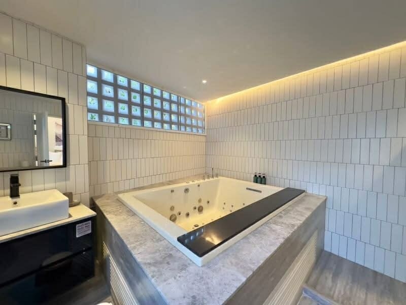 ขาย Pool Villa 5 ห้องนอน 6 ห้องน้ำ นาจอมเทียน (3)