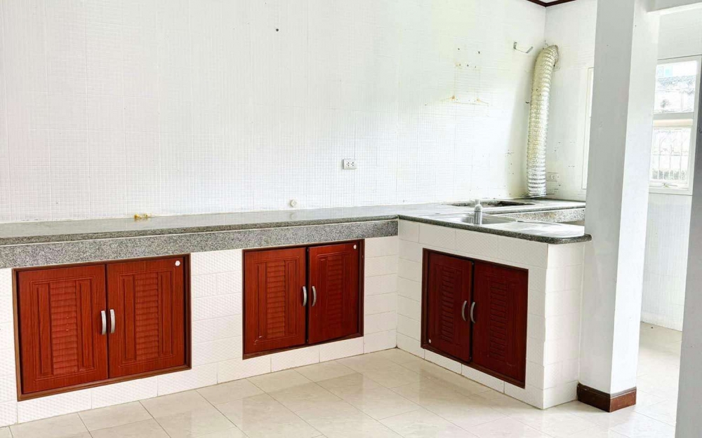 ปล่อยเช่าบ้านเดี่ยว ฝั่งทะเล พัทยาใต้ 3 ห้องนอน 2 ห้องน้ำ