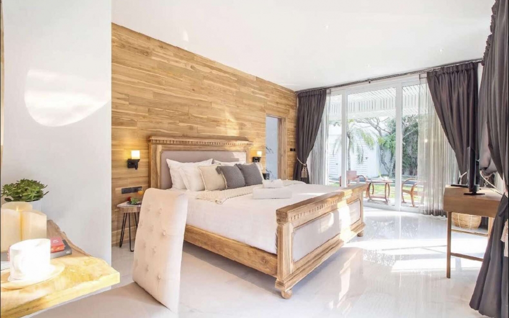 ปล่อยเช่ารายปี บ้าน Pool Villa 2 ชั้น พัทยา 5 ห้องนอน 5 ห้องน้ำ