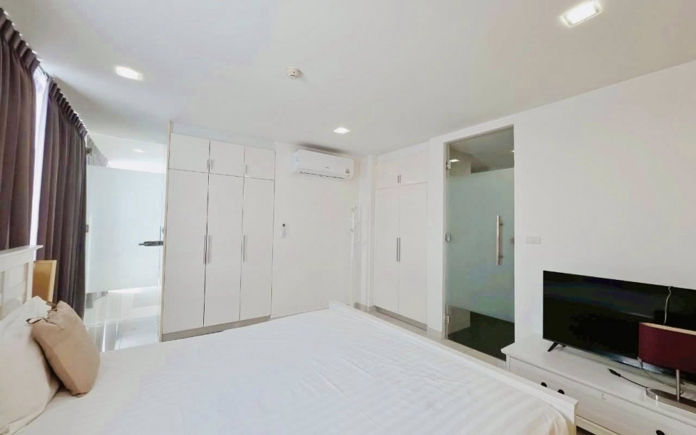 ขาย Club Royal Wongamat คลับ รอยัล วงศ์อมาตย์ 1 ห้องนอน วิวเมือง (2)