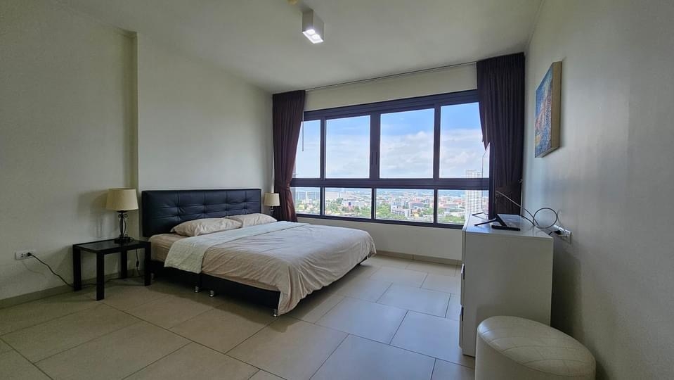 ปล่อยเช่ารายปี The Zire วงศ์อมาตย์ 2 ห้องนอน ชั้น 28 วิวทะเล