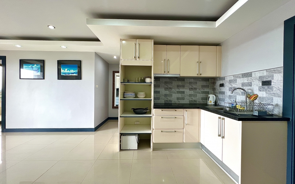 ขาย PKCP Tower Pattaya พีเคซีพี คอนโดมีเนียม พัทยา 3 ห้องนอน วิวสระ (2)