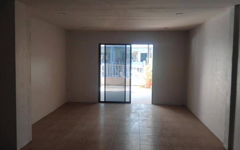 ขาย Town Home 2 ห้องนอน 2 ห้องน้ำ หนองปลาไหล (2)