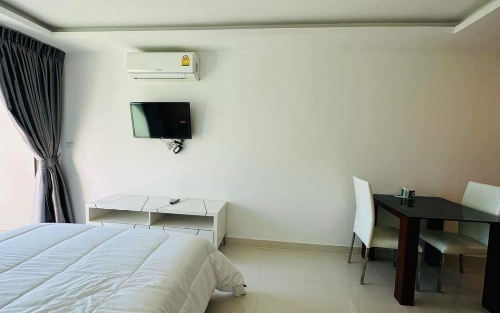 ปล่อยเช่า Laguna Beach 3 จอมเทียน สตูดิโอ ชั้น 4 วิวสระ ติดเจ้าของ