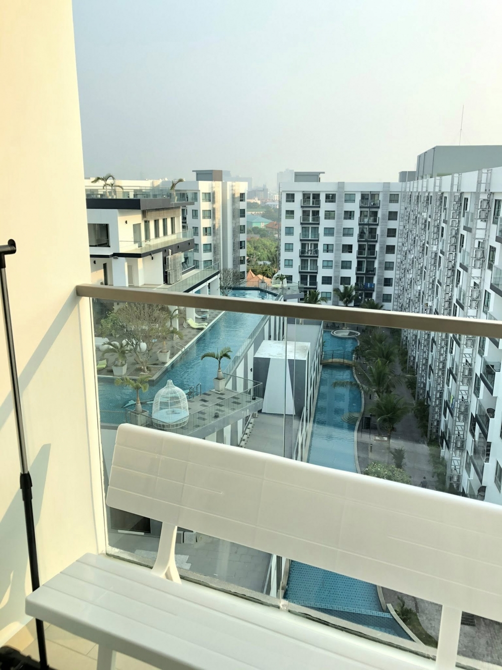 ขาย Arcadia Beach Resort Pattaya อะคาเดีย บีช รีสอร์ท พัทยา 1 ห้องนอน วิวสระ (2)