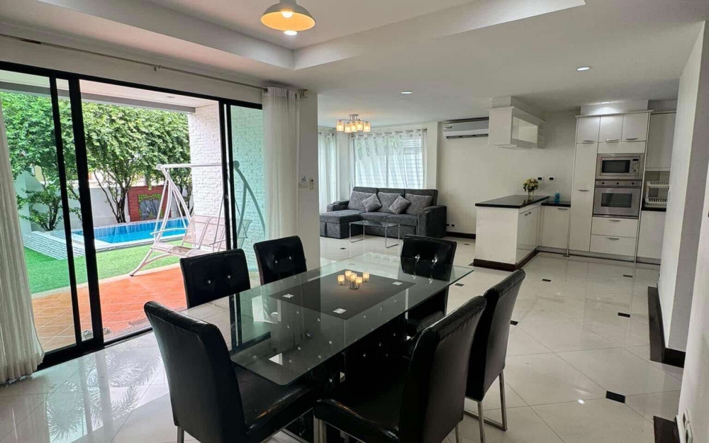 ปล่อยเช่ารายปี บ้าน Pool Villa 2 ชั้น พัทยาเหนือ 4 ห้องนอน 4 ห้องน้ำ