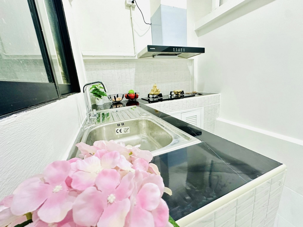 ขาย Town Home 2 ชั้น 3 ห้องนอน 3 ห้องน้ำ เนินพลับหวาน (2)