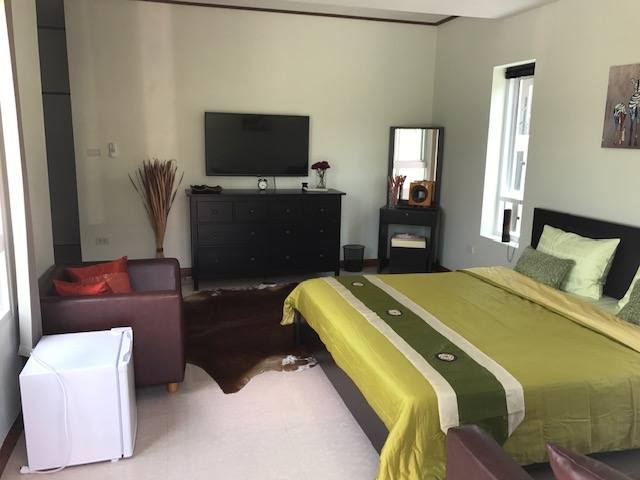 ขาย Pool Villa 2 ชั้น 4 ห้องนอน 4 ห้องน้ำ บางเสร่ (2)