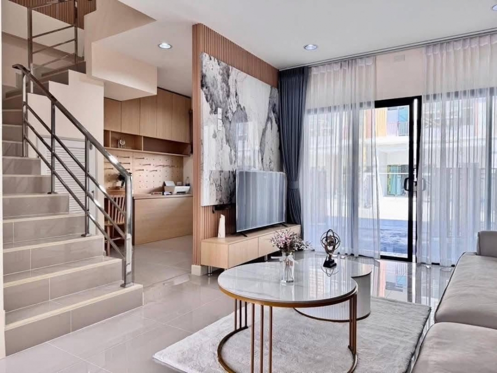 ขาย Townhome 2 ชั้น 3 ห้องนอน 3 ห้องน้ำ เนินพลับหวาน