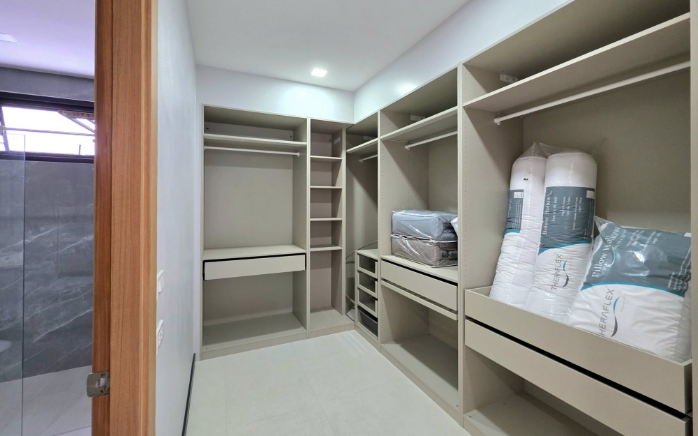 ขาย Pool Villa 2 ชั้น 4 ห้องนอน 5 ห้องน้ำ พัทยากลาง (1)