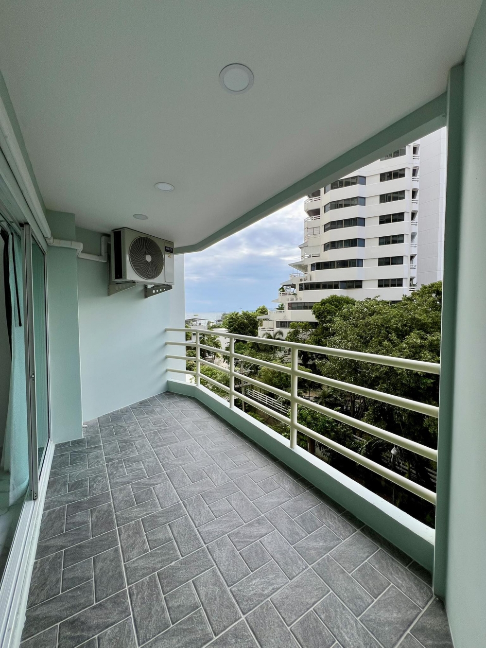 ขาย View Talay 5 Jomtien วิวทะเล 5 จอมเทียน 1 ห้องนอน วิวทะเล (2)