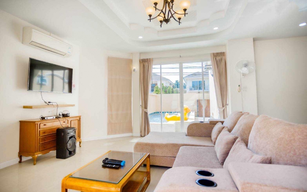 ปล่อยเช่าบ้าน Pool Villa สำหรับทำธุรกิจ 6 ห้องนอน 7 ห้องน้ำ พัทยากลาง