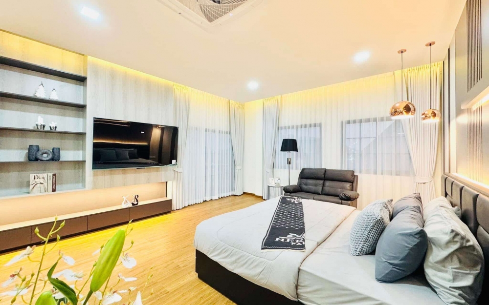 ขายบ้าน Pool Villa 2 ชั้น 3 ห้องนอน 6 ห้องน้ำ ทุ่งกลมตาลหมัน