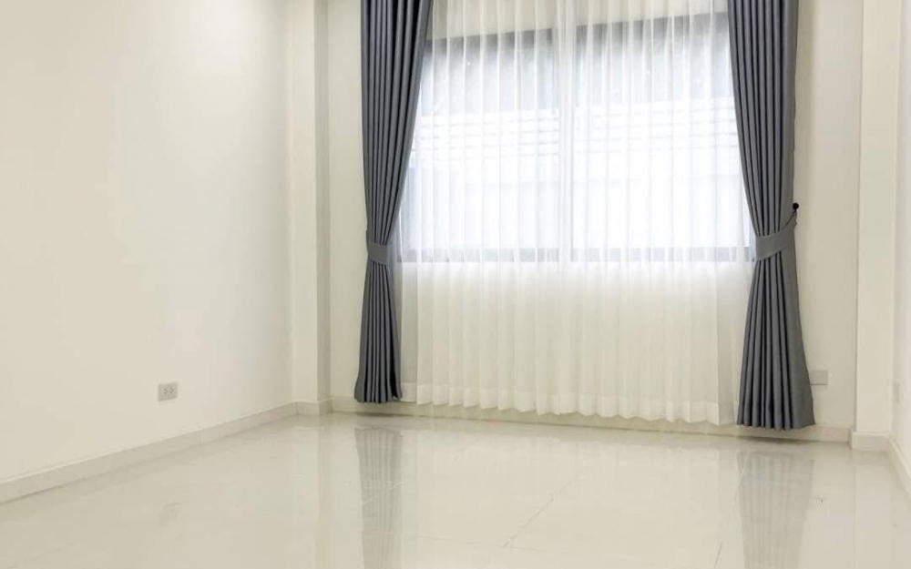 ขายบ้านเดี่ยว 2 ชั้น 4 ห้องนอน 2 ห้องน้ำ ศรีราชา-อัสสัมชัญ (1)