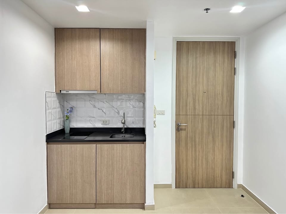 ขาย Unixx South Pattaya ยูนิกซ์ พัทยาใต้ 1 ห้องนอน วิวสระ (2)