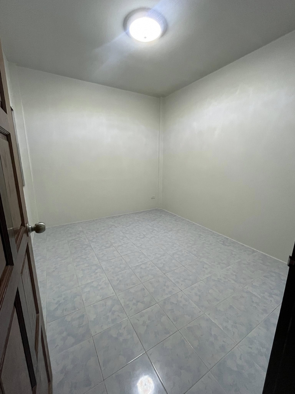 ขาย ทาวน์เฮ้าส์ 2 ห้องนอน 1 ห้องน้ำ เขาน้อย (2)