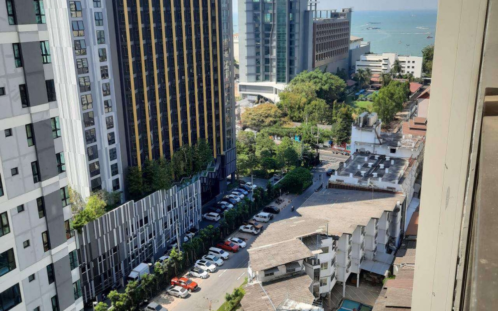 ขายพร้อมผู้เช่า The Base พัทยากลาง 1 ห้องนอน ชั้น 16 วิวทะเล (2)