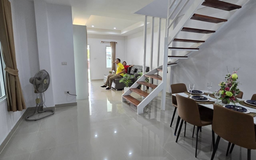 ขายบ้านแฝด 2 ชั้น ซ.สยามคันทรีคลับ 4 ห้องนอน 3 ห้องน้ำ ติดเจ้าของ