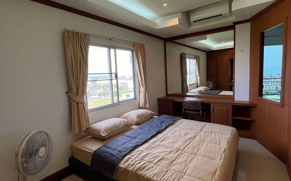 ปล่อยเช่ารายปี Rim Haad Condo Jomtien ริมหาด คอนโด จอมเทียน 1 ห้องนอน ชั้น 15 วิวทะเล