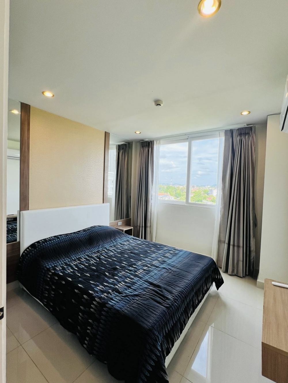 ขายพร้อมผู้เช่า Amazon Residence Jomtien อเมซอน เรสซิเดนซ์ จอมเทียน 1 ห้องนอน (2)