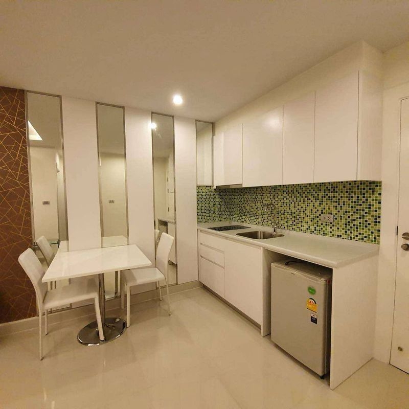 ขายพร้อมผู้เช่า Amazon Residence Jomtien อเมซอน เรสซิเดนซ์ จอมเทียน 1 ห้องนอน วิวเมือง (2)