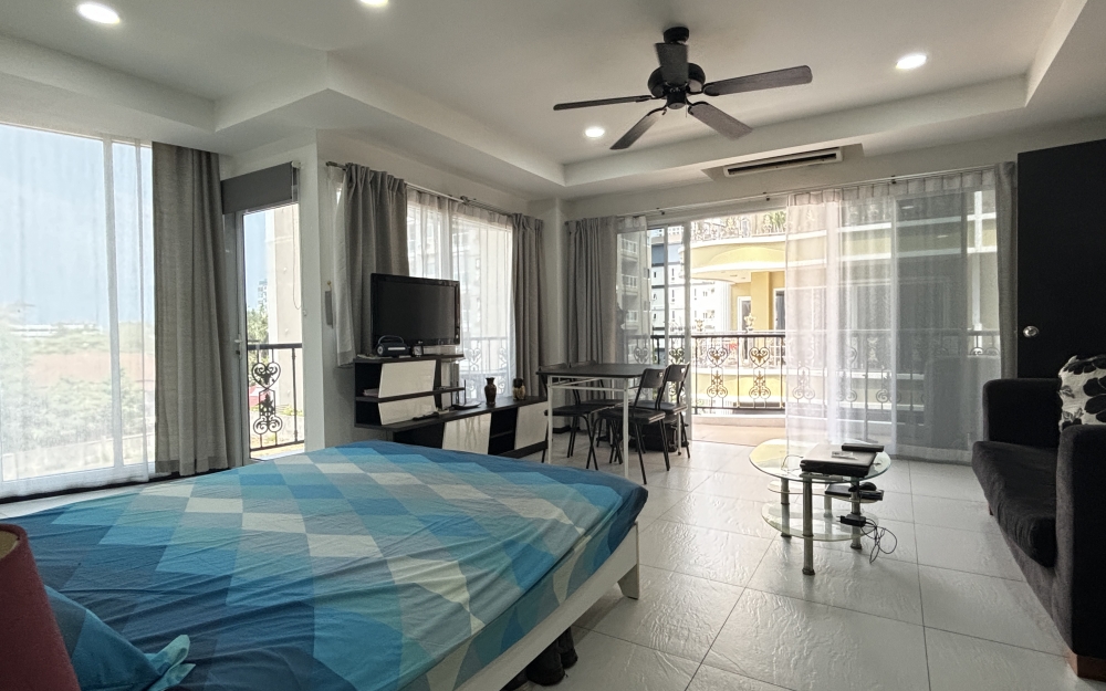 ขาย  Siam Oriental Twins Pratumnak สยาม โอเรียนทัล ทวินส์ พระตำหนัก Studio วิวสระ (2)