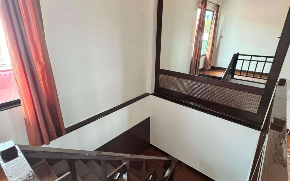 ปล่อยเช่ารายปี บ้าน Pool Villa 2 ชั้น พัทยาเหนือ 4 ห้องนอน 4 ห้องน้ำ