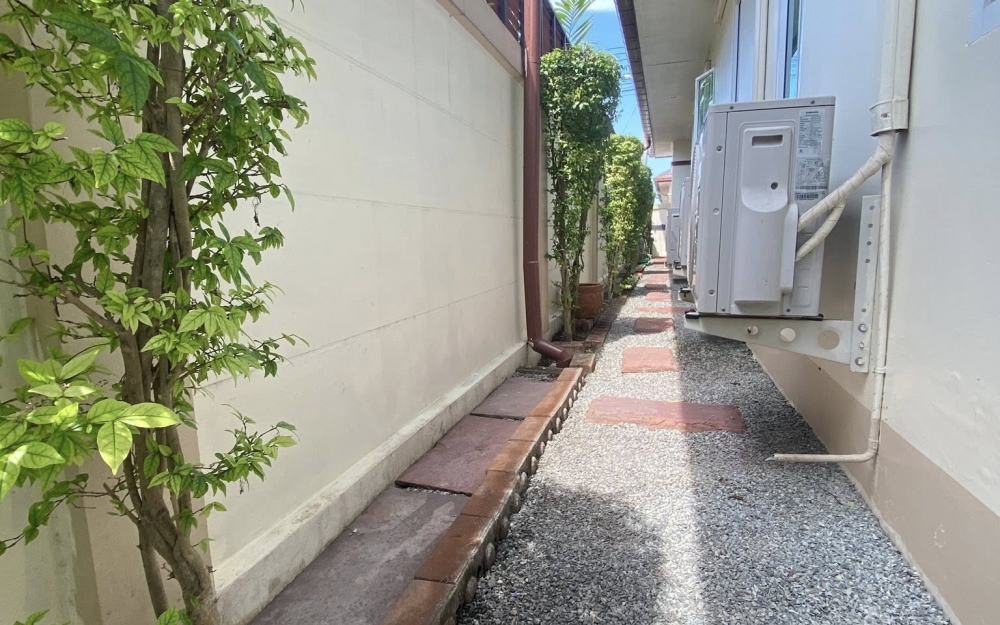 ขาย Pool Villa 3 ห้องนอน 2 ห้องน้ำ ห้วยใหญ่ (2)