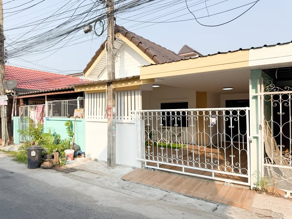 ขาย Town House 2 ห้องนอน 1 ห้องน้ำ เขาน้อย (2)
